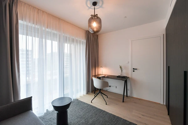 Rohanské nábřeží, Karlín - Prague 8 | Rent, Apartment, Three-bedroom (4+kk), 92 m²