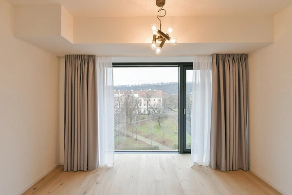 Sokolovská, Karlín - Prague 8 | Rent, Apartment, Three-bedroom (4+kk), 97 m²