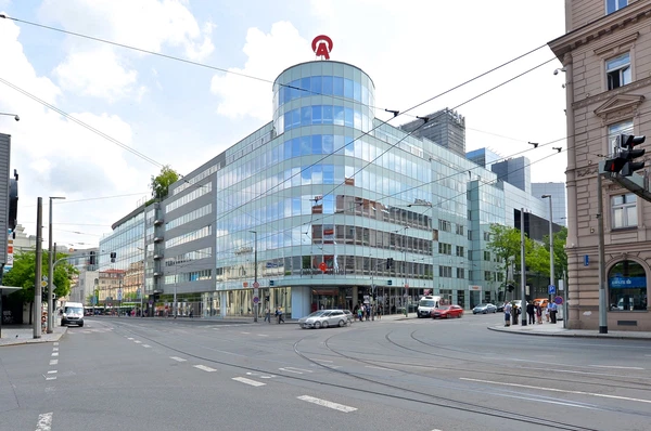 Plzeňská, Smíchov - Prague 5 | Rent, Office building, 2 779 m²