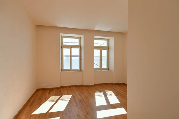 Dykova, Vinohrady - Prague 10 | Rent, Apartment, Two-bedroom (3+kk), 96 m²