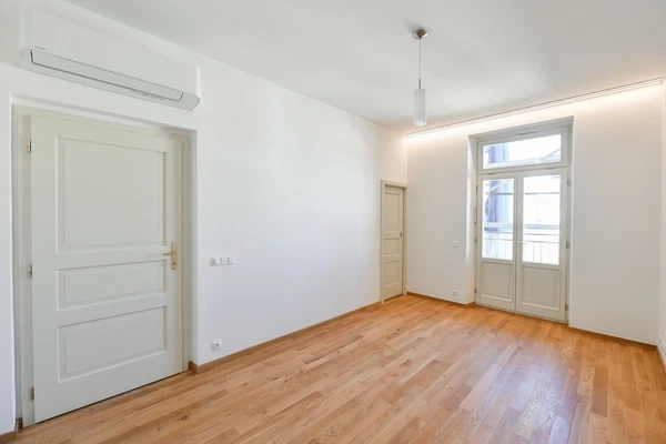 Dykova, Vinohrady - Prague 10 | Rent, Apartment, One-bedroom (2+kk), 68 m²