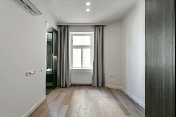 náměstí Jiřího z Poděbrad, Vinohrady - Praha 3 | Pronájem, Byt, 3+kk, 93 m²