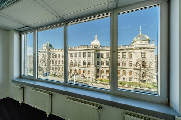 Škrétova, Vinohrady - Prague 2 | Rent, Office building, 970 m²