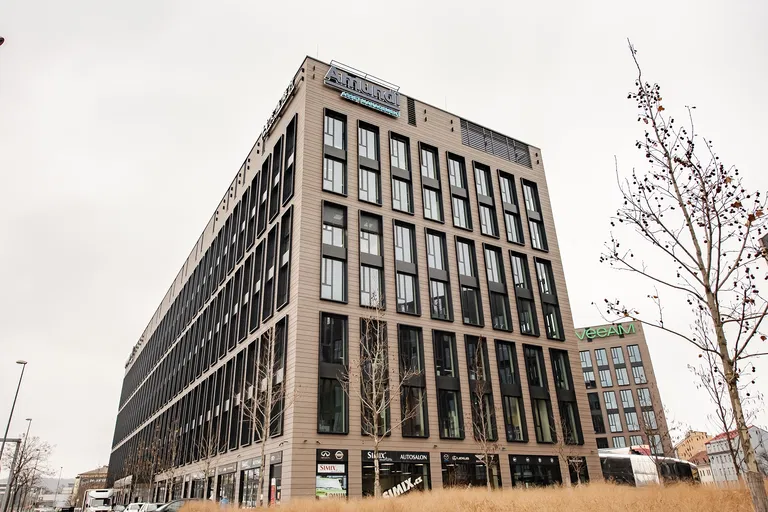 Rohanské nábřeží, Karlín - Praha 8 | Pronájem, Kancelářské prostory, 564.88 m²