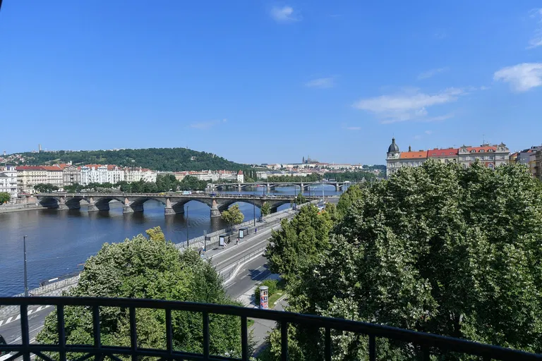 Dřevná, Nové Město - Prague 2 | Rent, Apartment, Three-bedroom (4+1), 158 m²