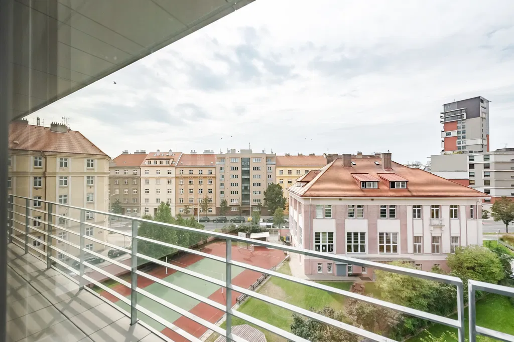 Jankovcova, Holešovice - Praha 7 | Pronájem, Administrativní budova, 330 m²