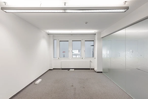 Dukelských hrdinů, Holešovice - Prague 7 | Rent, Office building, 363 m²