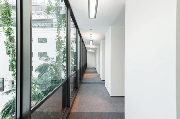 Radlická, Smíchov - Prague 5 | Rent, Office building, 1 576 m²