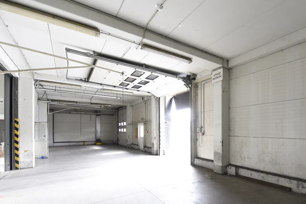 U Nové Hospody, Skvrňany - Plzeň-město | Pronájem, Skladový prostor, 11 000 m²