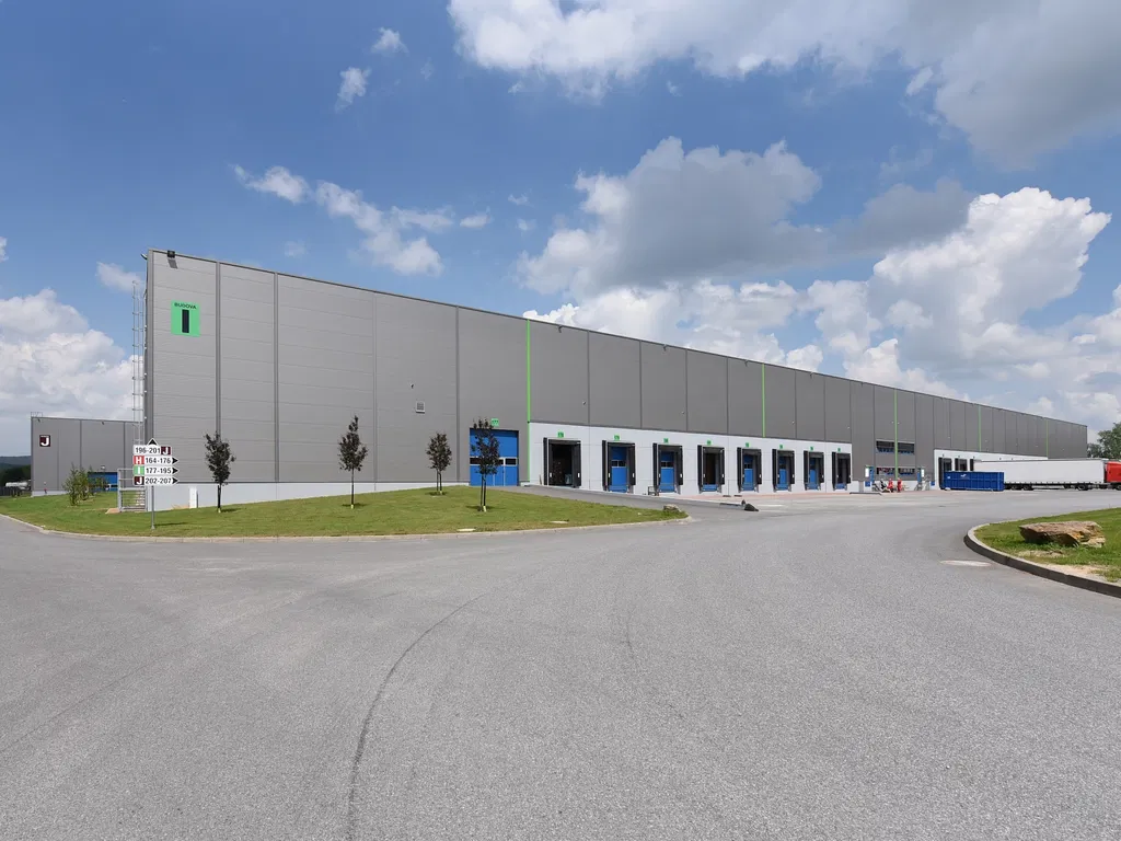 Střítež - Jihlava | Pronájem, Výrobní prostor, 6 590 - 14 790 m²