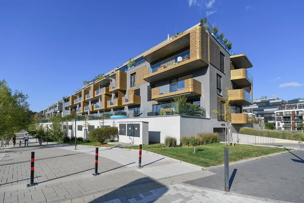 Smrčkova, Libeň - Prague 8 | Sale, Apartment, Three-bedroom (4+kk), 147 m²