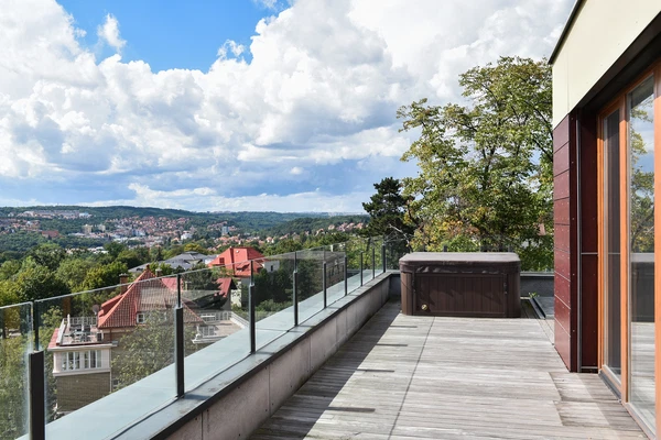 Na Hřebenkách, Smíchov - Prague 5 | Sale, Apartment, Three-bedroom (4+kk), 293 m²