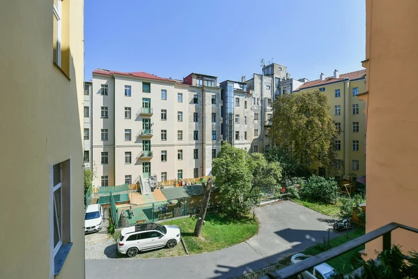 Šafaříkova, Vinohrady - Prague 2 | Sale, Apartment, Two-bedroom (3+1), 92 m²