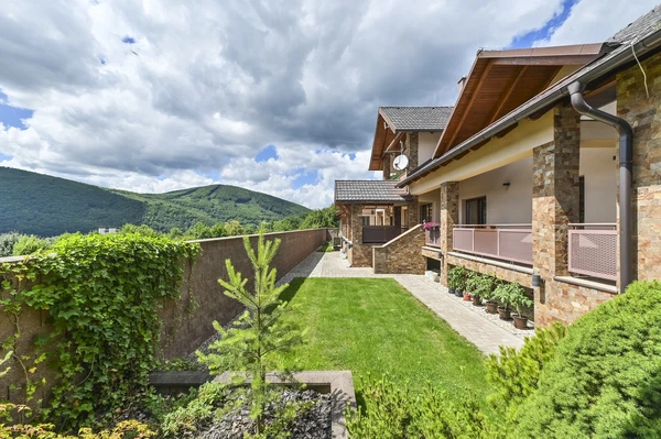 Považská Bystrica - Orlové | Sale, House, Seven-bedroom (8+kk), 863 m²