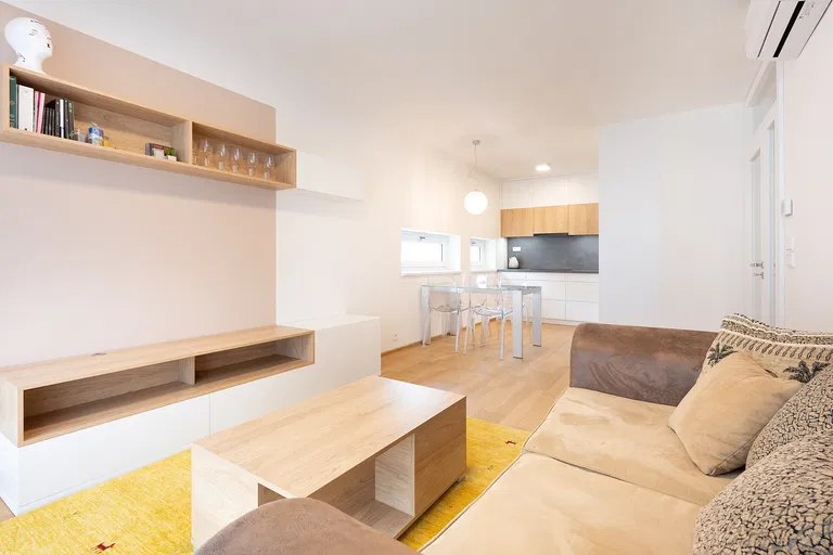 Studentská, Bohunice - Brno-město | Sale, Apartment, One-bedroom (2+kk), 105 m²