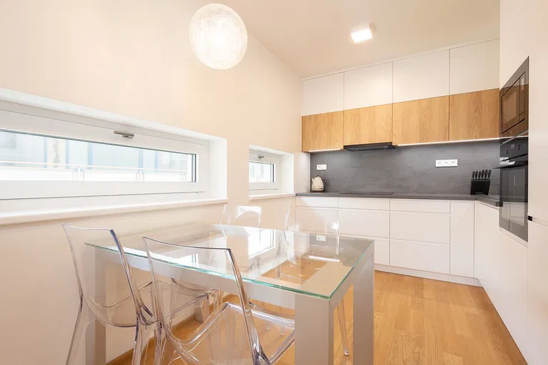 Studentská, Bohunice - Brno-město | Sale, Apartment, One-bedroom (2+kk), 105 m²