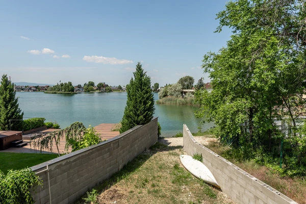 Slnečné jazerá - juh - Senec | Prodej, Rodinný dům, 5+kk, 175 m²