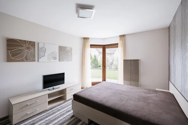 Fibichova, Nové Strašecí - Rakovník | Prodej, Rodinný dům, 4+kk, 160 m²