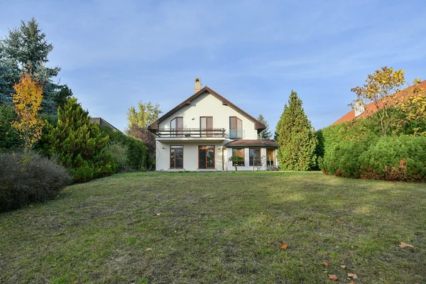 Oblouková, Ohrobec - Praha-západ | Sale, House, Four-bedroom (5+1), 350 m²