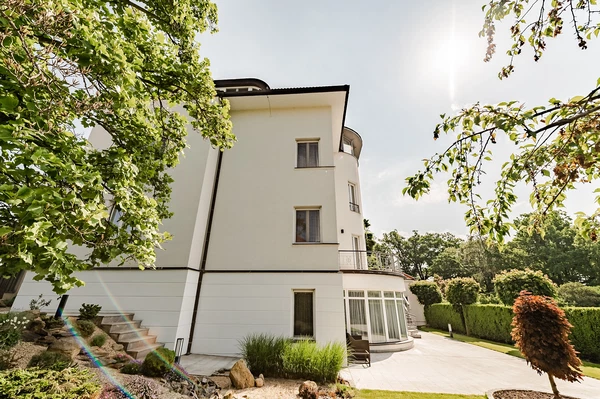 Zvonická, Dejvice - Prague 6 | Sale, House, Seven-bedroom (8+1), 748 m²