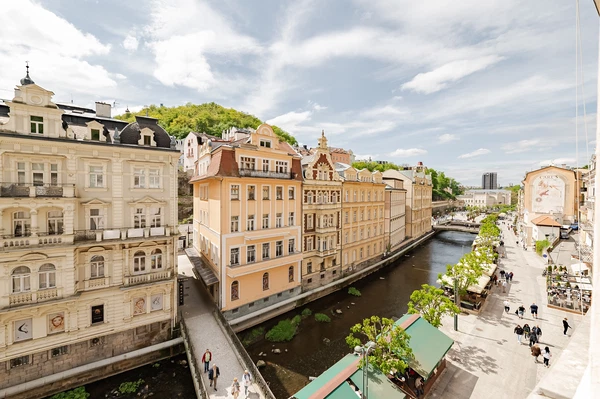 Vřídelní, Karlovy Vary - Karlovy Vary | Sale, Apartment, Three-bedroom (4+1), 127 m²