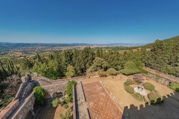 Itálie, Toskánsko, Fiesole - Florencie | Prodej, Historický objekt, 1 300 m²