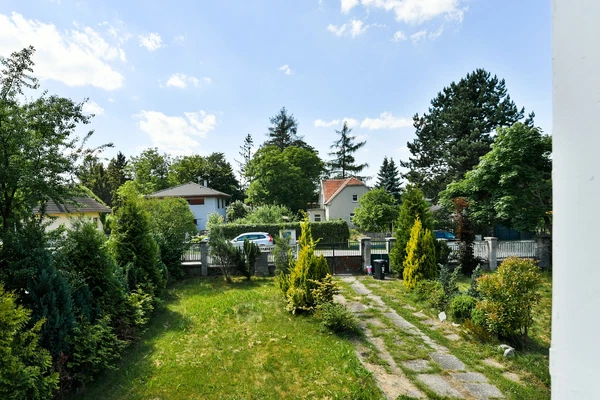 Příčná, Mukařov - Praha-východ | Sale, House, Three-bedroom (4+1), 179 m²