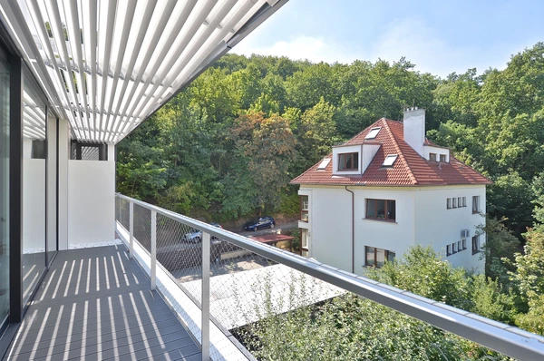 Pod Kesnerkou, Smíchov - Prague 5 | Sale, Apartment, Six-bedroom (7+kk), 498 m²