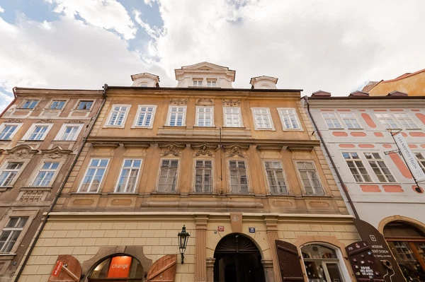 Nerudova, Malá Strana - Prague 1 | Sale, Apartment building, 1 700 m²