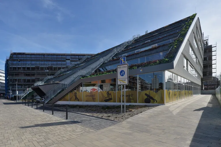 Smrčkova, Libeň - Praha 8 | Pronájem, Kancelářské prostory, 332 m²