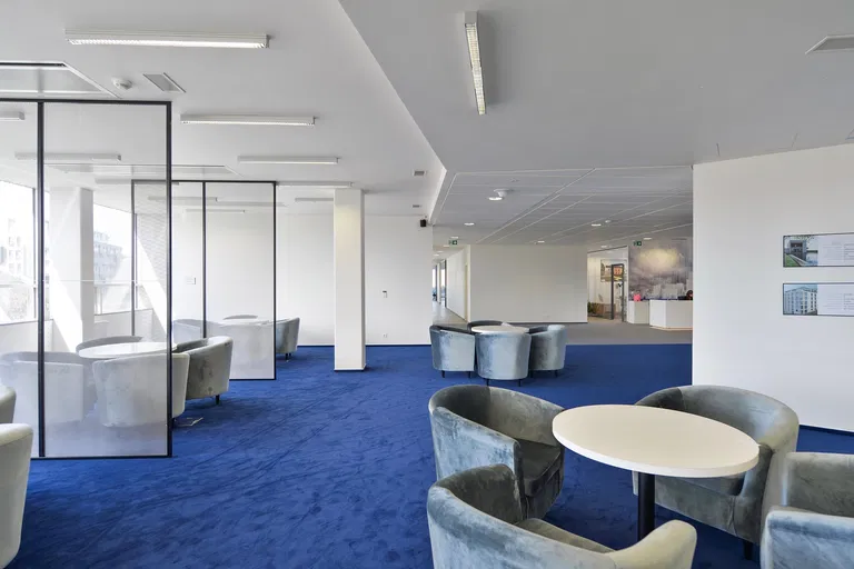 Smrčkova, Libeň - Praha 8 | Pronájem, Kancelářské prostory, 332 m²
