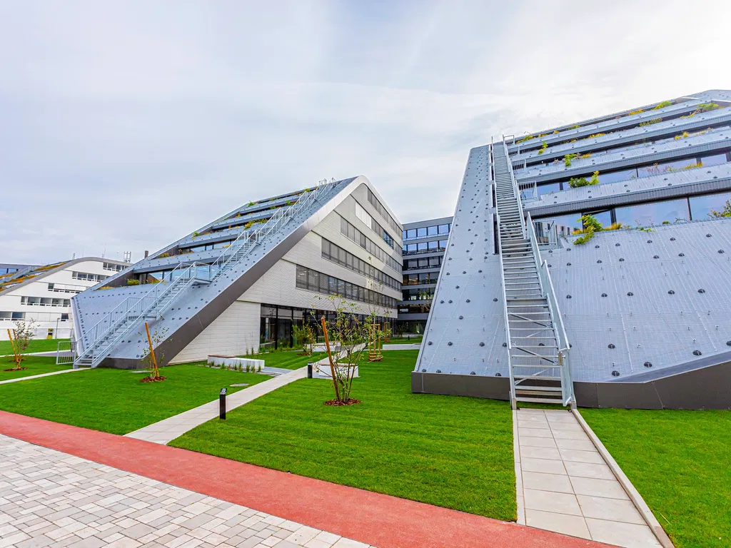 Smrčkova, Libeň - Praha 8 | Pronájem, Administrativní budova, 249 m²