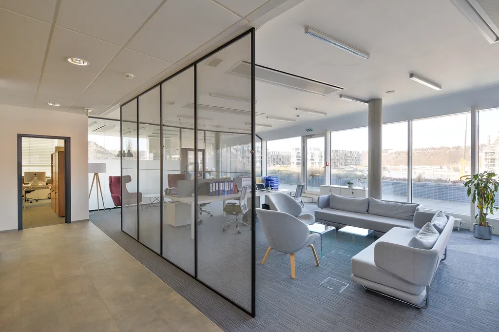 Smrčkova, Libeň - Praha 8 | Pronájem, Administrativní budova, 249 m²