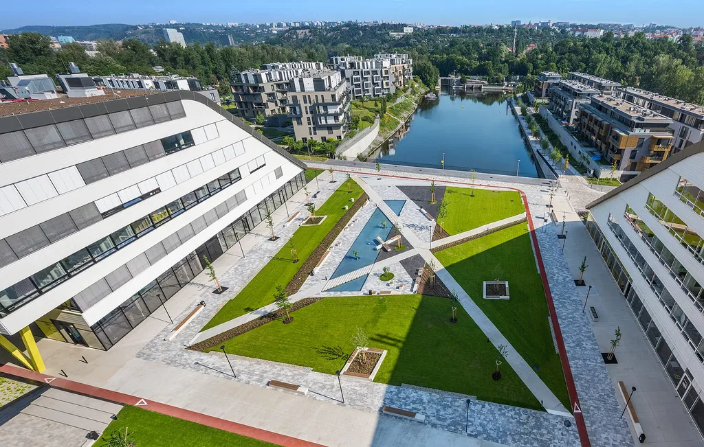 Smrčkova, Libeň - Praha 8 | Pronájem, Administrativní budova, 249 m²