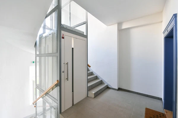 Pod Kaštany, Dejvice - Prague 6 | Sale, Apartment building, 1 100 m²