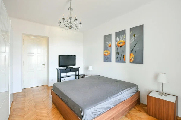 U Havlíčkových sadů, Vinohrady - Praha 2 | Pronájem, Byt, 2+kk, 77 m²