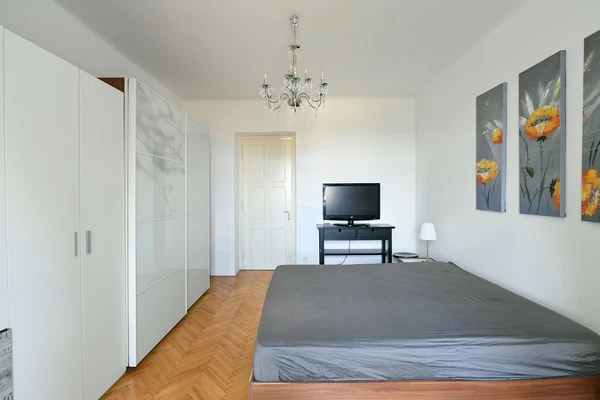 U Havlíčkových sadů, Vinohrady - Praha 2 | Pronájem, Byt, 2+kk, 77 m²