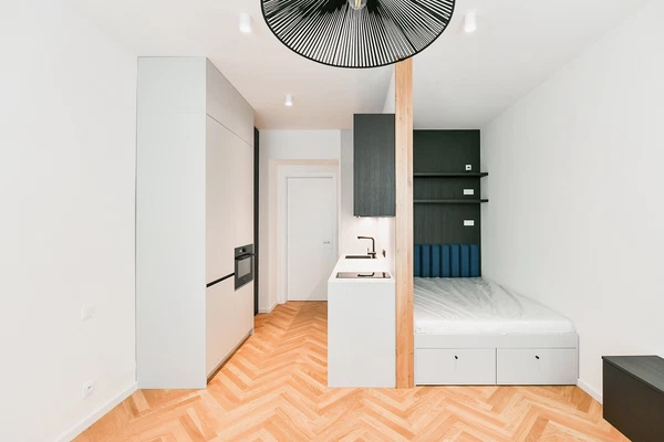 Varšavská, Vinohrady - Praha 2 | Pronájem, Byt, 1+kk, 33 m²