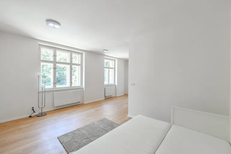 U Nikolajky, Smíchov - Praha 5 | Pronájem, Byt, 1+kk, 43 m²