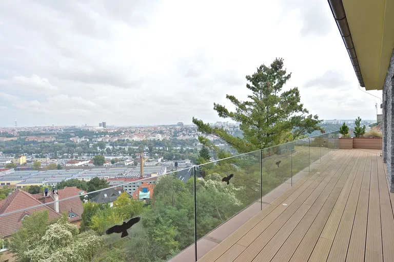 U Dívčích hradů, Smíchov - Praha 5 | Pronájem, Byt, 2+kk, 127 m²