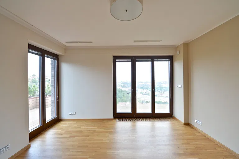 U Dívčích hradů, Smíchov - Praha 5 | Pronájem, Byt, 2+kk, 127 m²
