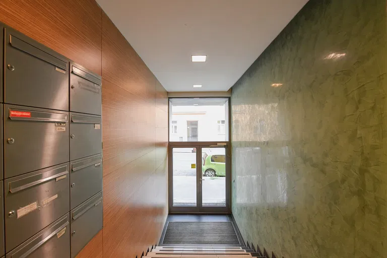 Lovčenská, Košíře - Prague 5 | Rent, Apartment, Two-bedroom (3+kk), 88 m²