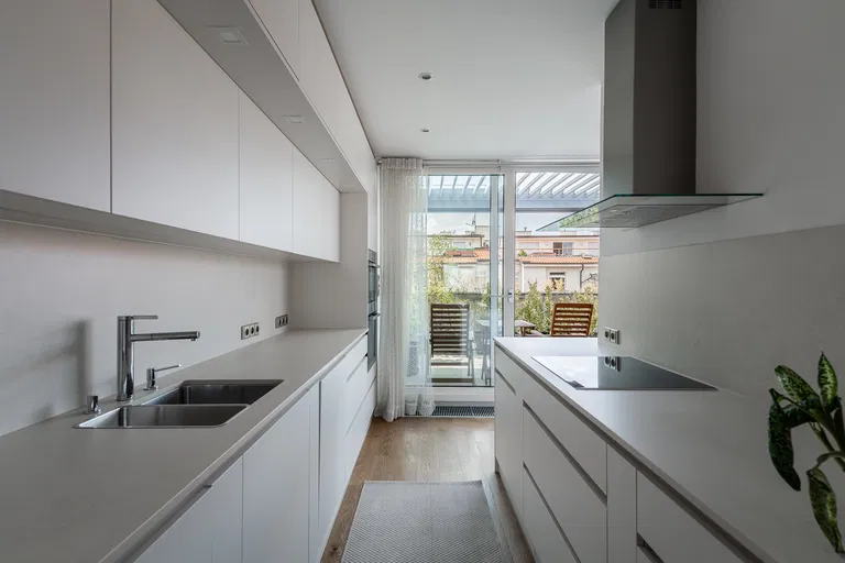 Šmeralova, Bubeneč - Praha 7 | Pronájem, Byt, 3+kk, 167 m²