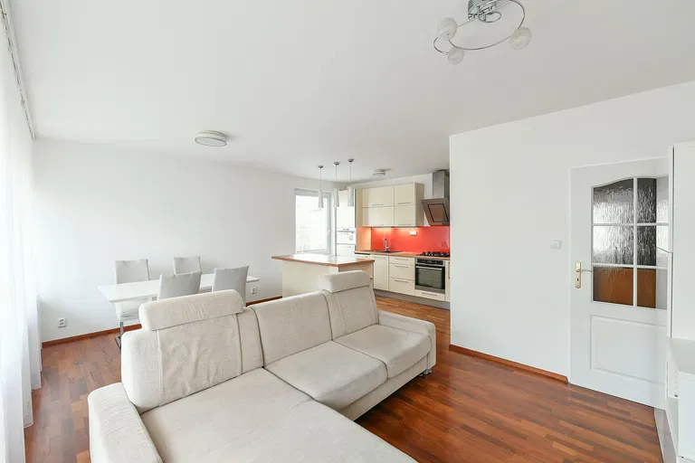 Rozýnova, Břevnov - Prague 6 | Rent, Apartment, Three-bedroom (4+kk), 93 m²
