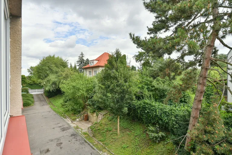 Rozýnova, Břevnov - Prague 6 | Rent, Apartment, Three-bedroom (4+kk), 93 m²