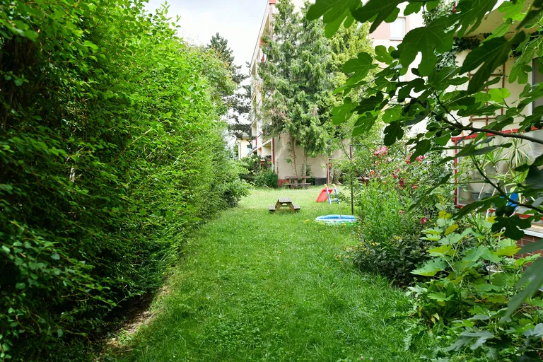 Rozýnova, Břevnov - Prague 6 | Rent, Apartment, Three-bedroom (4+kk), 93 m²