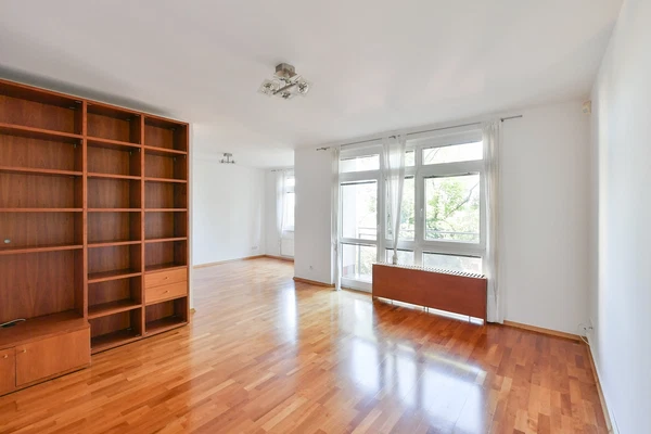 U Zvonařky, Vinohrady - Prague 2 | Rent, Apartment, Three-bedroom (4+kk), 117 m²