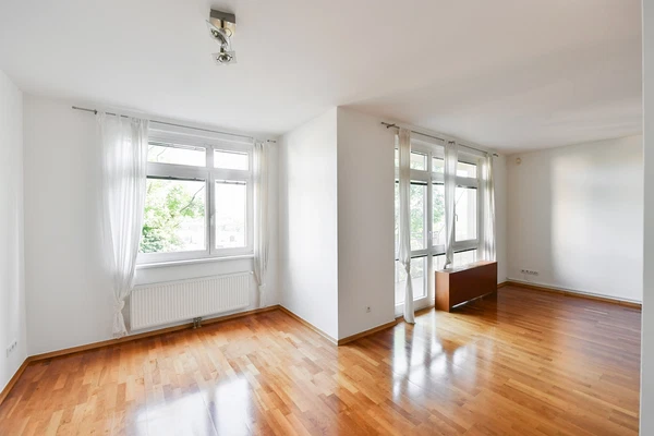 U Zvonařky, Vinohrady - Prague 2 | Rent, Apartment, Three-bedroom (4+kk), 117 m²