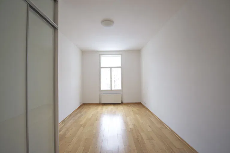 Chopinova, Vinohrady - Prague 2 | Rent, Apartment, Two-bedroom (3+kk), 110 m²