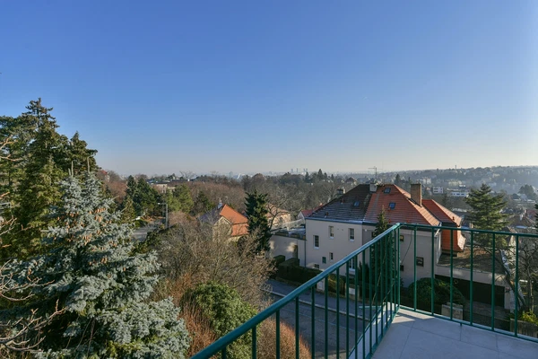 Na Šumavě, Smíchov - Prague 5 | Rent, House, Six-bedroom (7+1), 330 m²